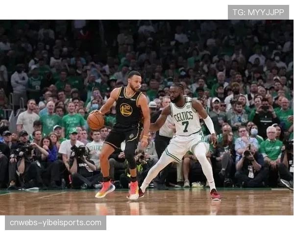 战术板：凯尔特人如何利用无球掩护破解对手的无限换防